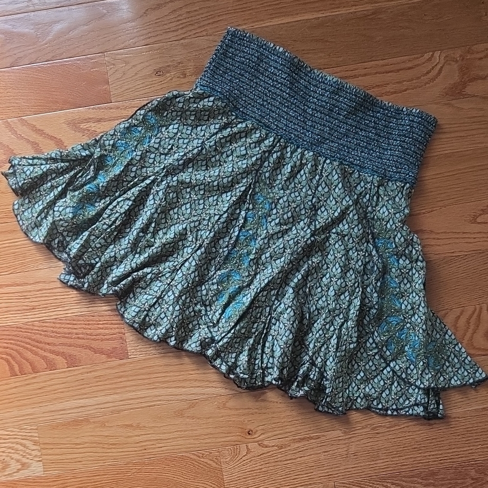 Fun Blue and Green Patterned Flare Skirt M
